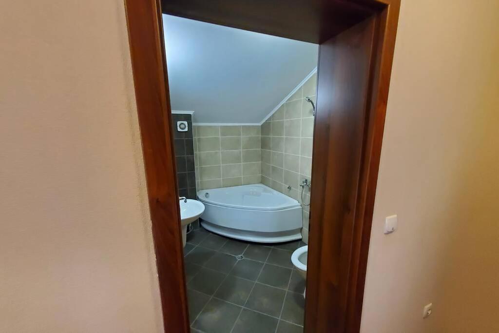 Villa Двете Къщи В Планината Beli Osŭm Exterior foto
