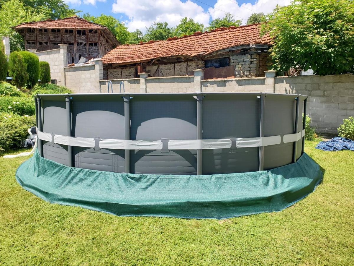 Villa Двете Къщи В Планината Beli Osŭm Exterior foto